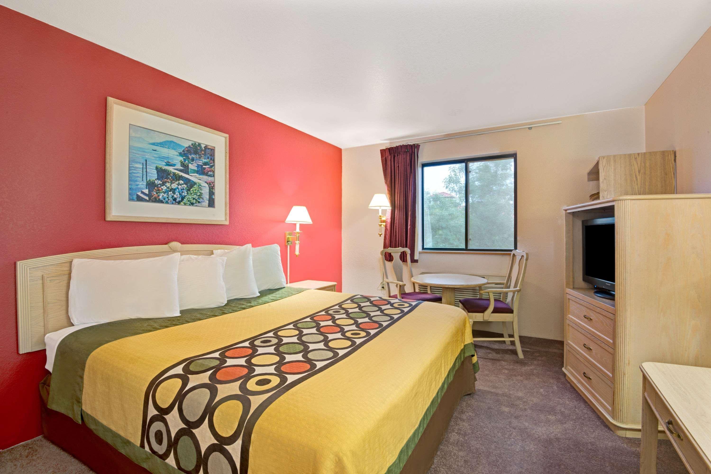 Super 8 By Wyndham Albuquerque West/Coors Blvd Otel Dış mekan fotoğraf