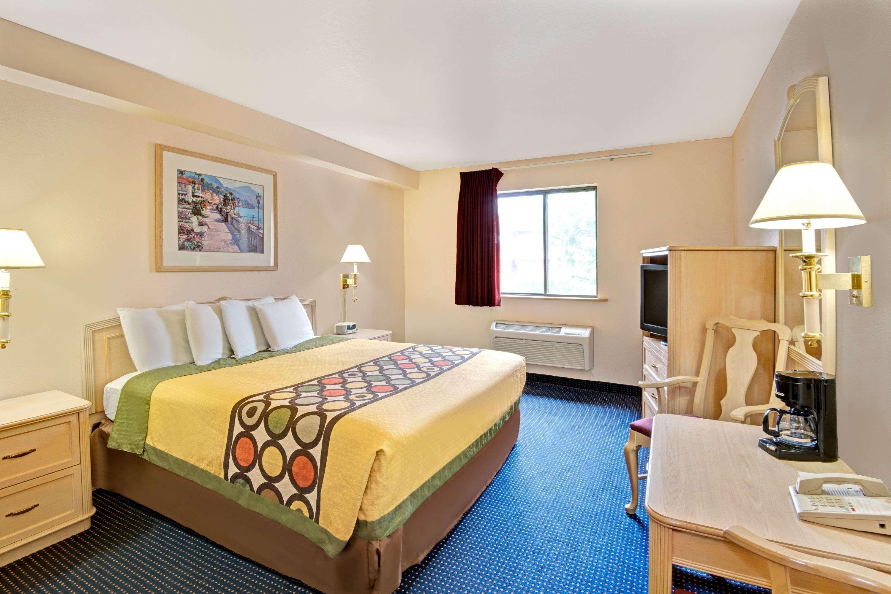 Super 8 By Wyndham Albuquerque West/Coors Blvd Otel Dış mekan fotoğraf