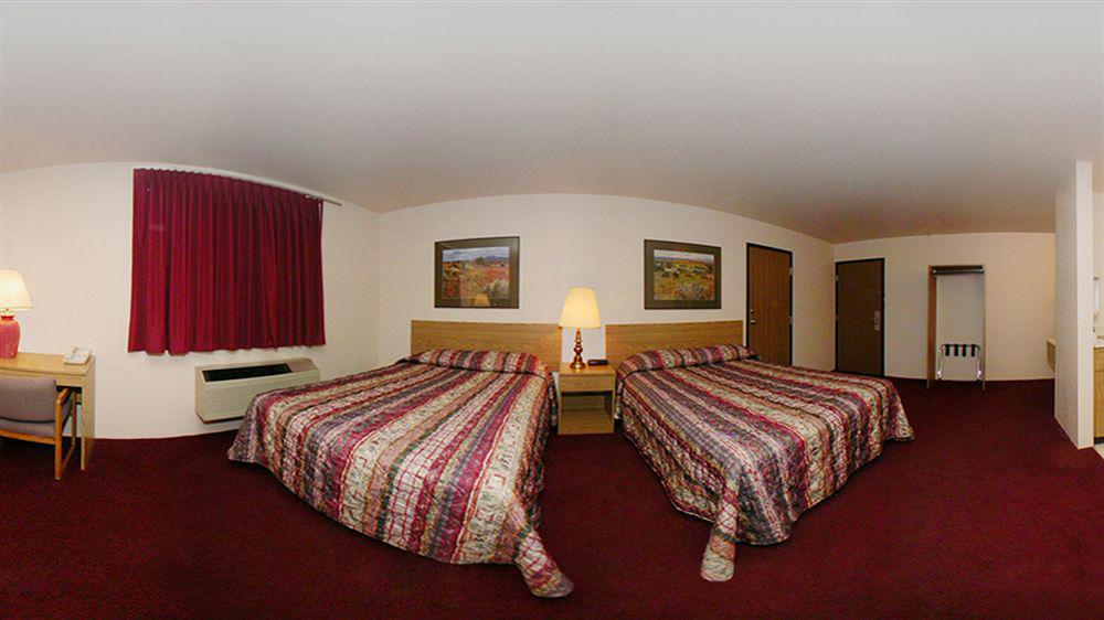 Super 8 By Wyndham Albuquerque West/Coors Blvd Otel Dış mekan fotoğraf